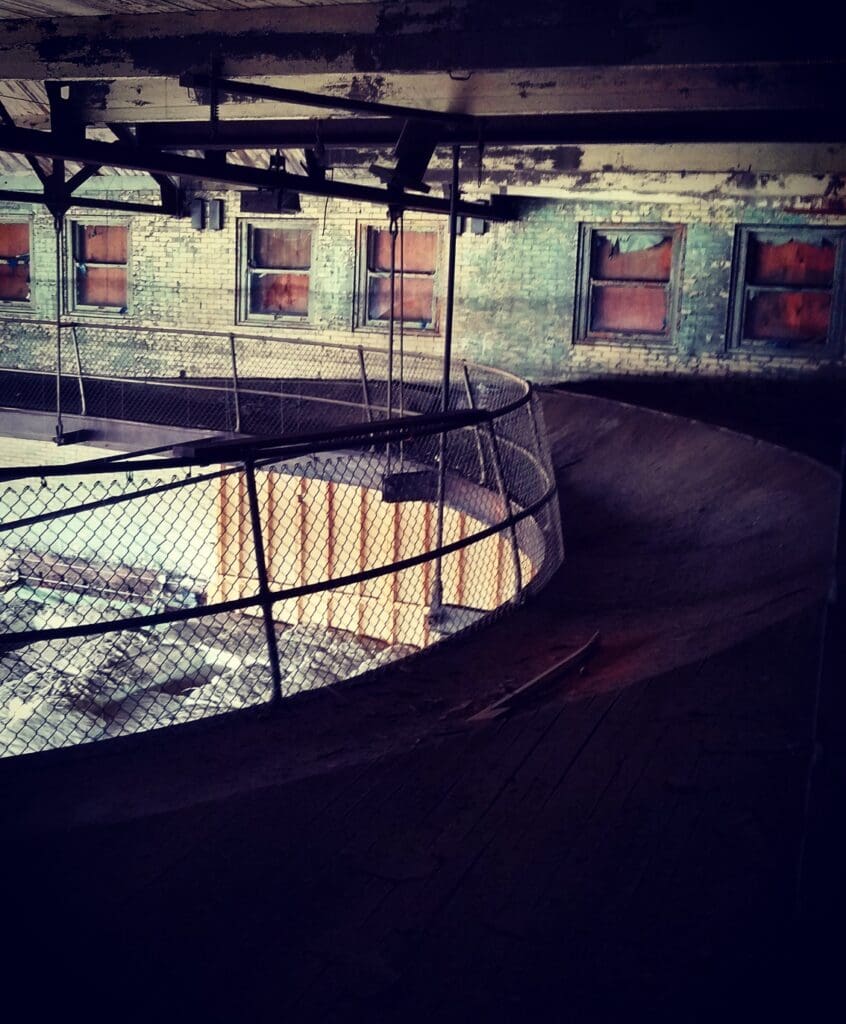 Track Track - Live Paranormal Cams